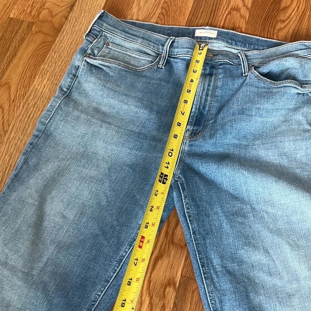 NWT MOTHER The Runaway Step Fray Kiss and Make Up size 34 - Picture 10 of 16